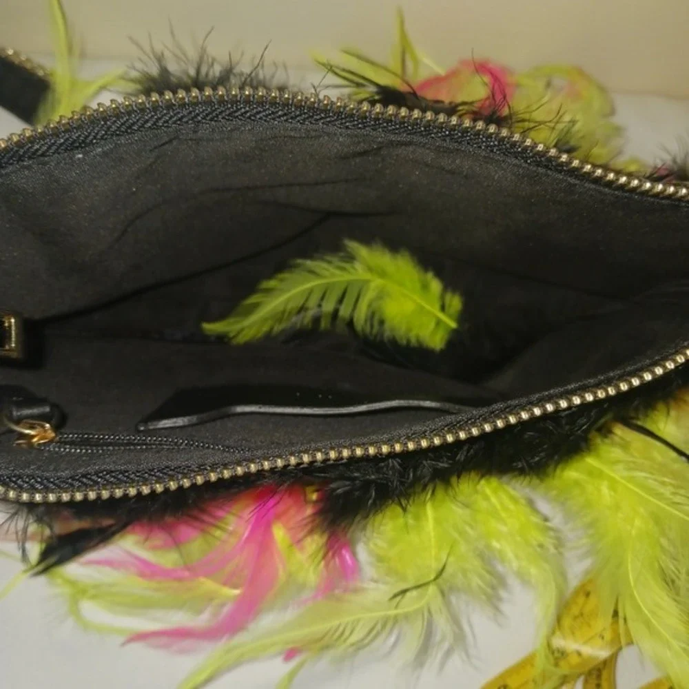 Topshop Black Neon Pink Yellow Feather Crossbody Festival Bag‎ Purse Gold Chain